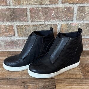 Elegant Black Perforated Wedge Sneakers
